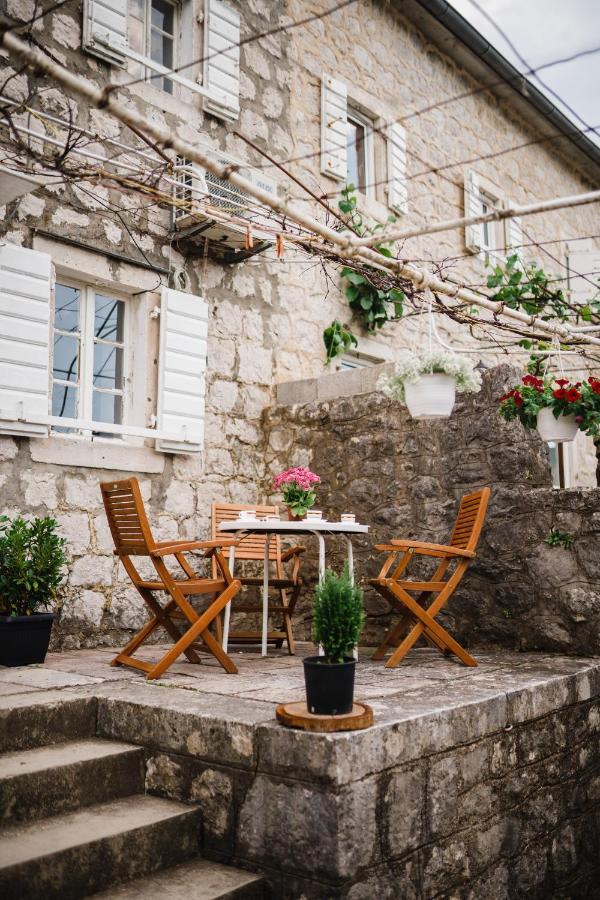 White Shutters House Vila Risan Exterior foto