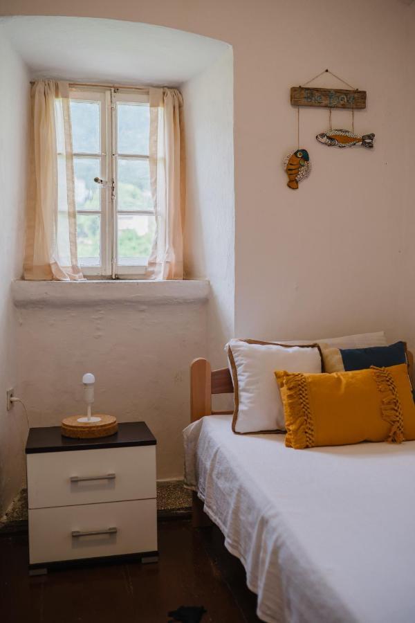 White Shutters House Vila Risan Exterior foto